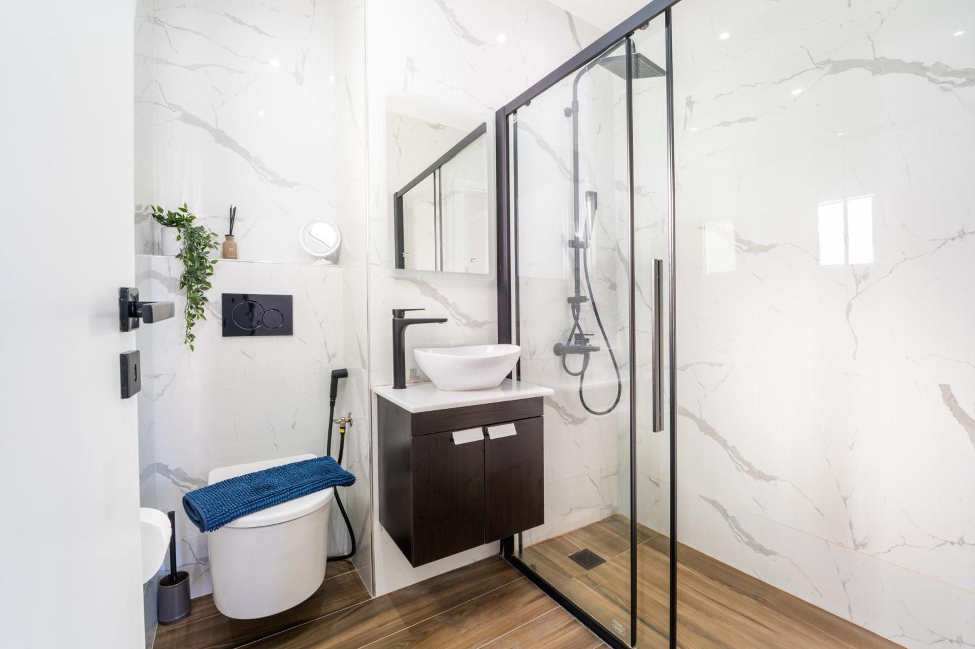 Blue Oasis - Jacuzzi Penthouse Apartment เอเธนส์ ภายนอก รูปภาพ